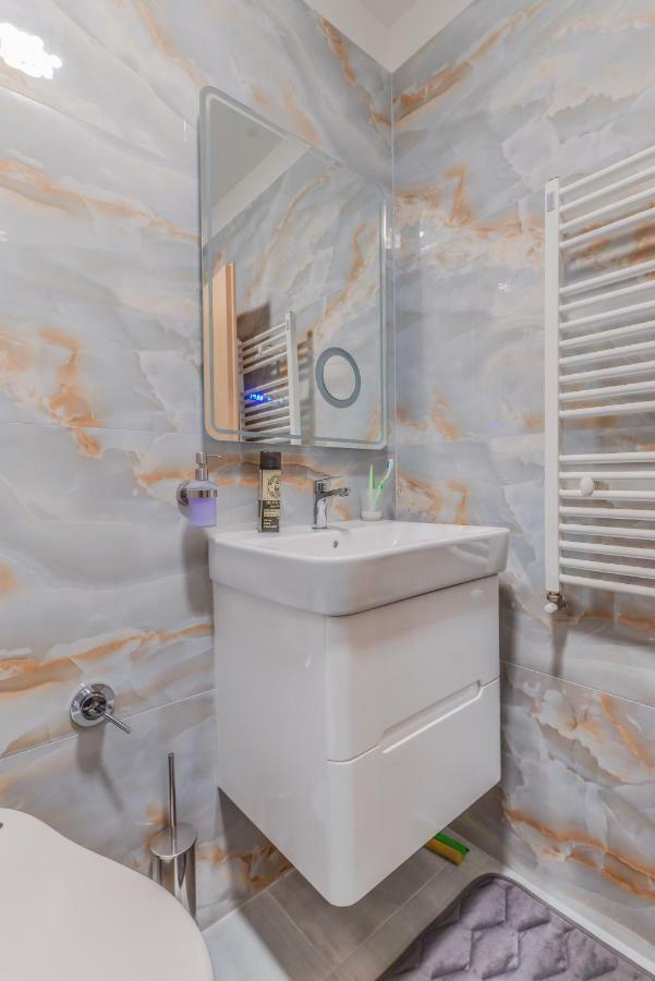 The Spot - Fully Equipped, Central, Modern Studio By Flat Mаnager София Экстерьер фото